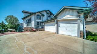 Photo 1: 121 Cove Point: Chestermere Detached for sale : MLS®# A1131912