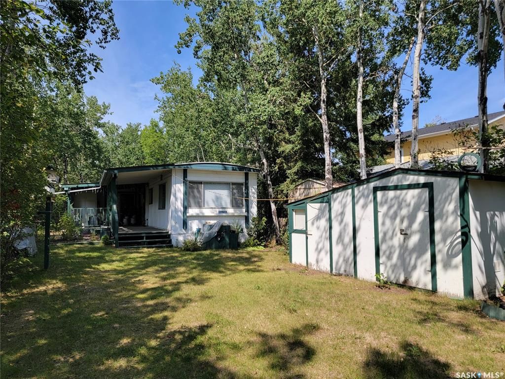Main Photo: 101 Chokecherry Drive in Cut Knife: Residential for sale (Cut Knife Rm No. 439)  : MLS®# SK942186