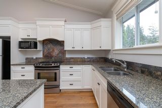 Photo 14: 3332 Sewell Rd in Colwood: Co Triangle House for sale : MLS®# 944666
