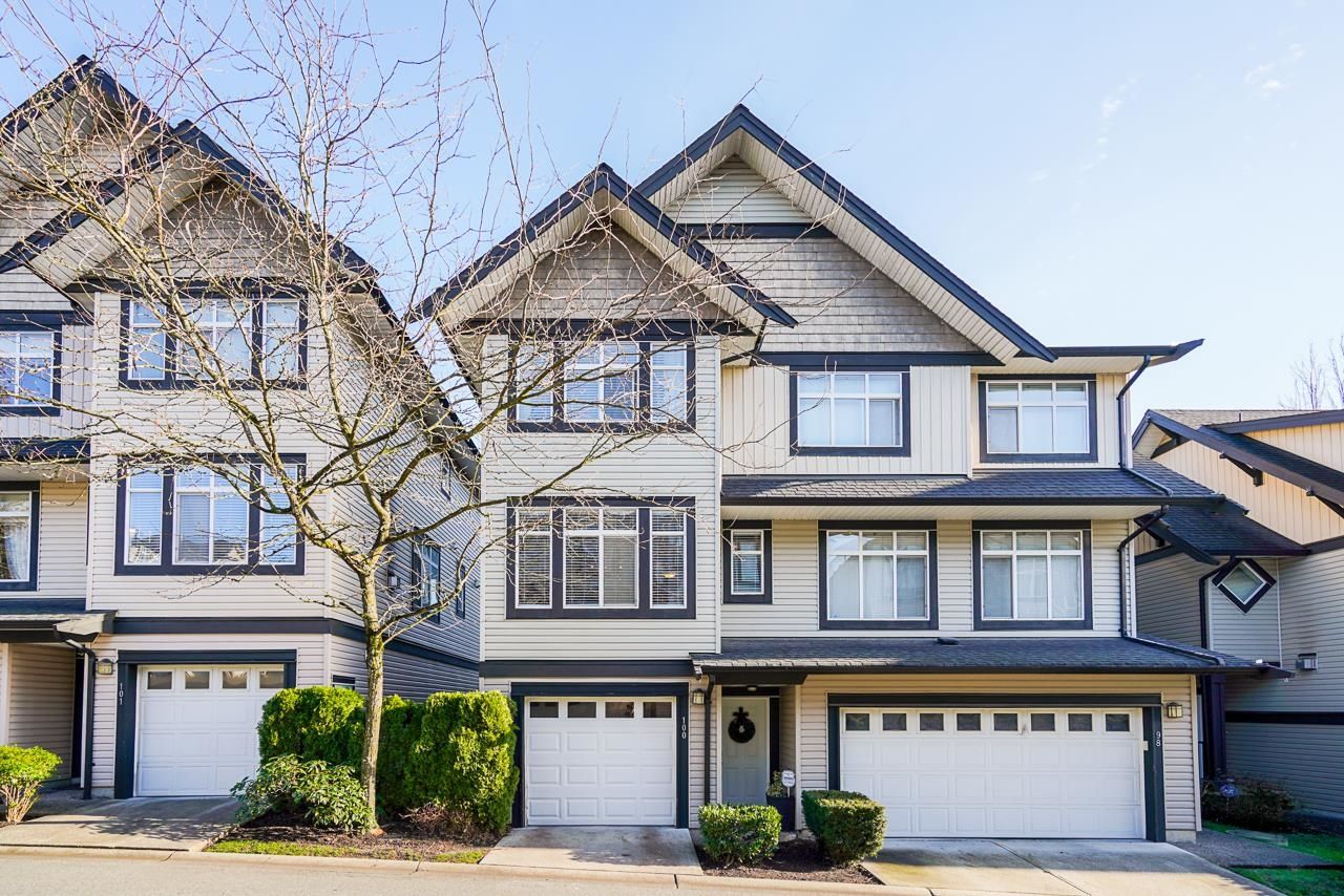 Main Photo: 100 19932 70 Avenue in Langley: Willoughby Heights Townhouse for sale in "Summerwood" : MLS®# R2637358