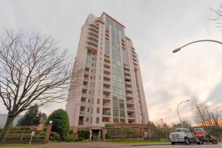 Photo 1: 401 612 FIFTH Avenue in New Westminster: Uptown NW Condo for sale in "The Fifth Avenue" : MLS®# R2391057