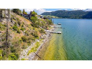 Photo 1: 8826 Adventure Bay Road Adventure Bay: Okanagan Shuswap Real Estate Listing: MLS®# 10315019