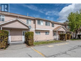 Main Photo: 1458 Penticton Avenue Unit# 183 in Penticton: House for sale : MLS®# 10311558