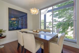 Photo 11: 2301 OAK Street in Vancouver: Fairview VW Townhouse for sale in "OAKVIEW TERRACE" (Vancouver West)  : MLS®# R2470269