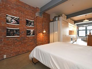 Photo 13: 401 53 W HASTINGS Street in Vancouver: Downtown VW Condo for sale in "Paris Block" (Vancouver West)  : MLS®# R2867489