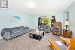Photo 6: 3820 Epsom Dr in Saanich: House for sale : MLS®# 960352
