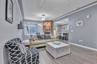 Photo 1: 5 19148 124 Avenue in Pitt Meadows: Mid Meadows Townhouse for sale in "Country Crossing" : MLS®# R2574103