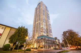 Photo 1: 305 6333 SILVER Avenue in Vancouver: Metrotown Condo for sale in "SILVER" (Burnaby South)  : MLS®# R2098944