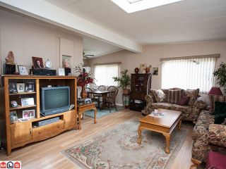 Photo 2: 138 3665 244TH Street in Langley: Otter District Manufactured Home for sale in "LANGLEY GROVE ESTATES" : MLS®# F1217824