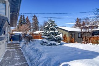Photo 4: 2404 29 Avenue SW in Calgary: Richmond Detached for sale : MLS®# A2031501
