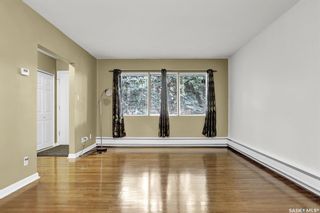 Photo 4: 700 Grey Street in Regina: Rosemont Residential for sale : MLS®# SK945493