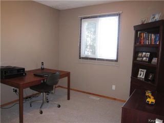 Photo 8: 968 Kimberly Avenue in Winnipeg: East Kildonan Residential for sale (North East Winnipeg)  : MLS®# 1608068