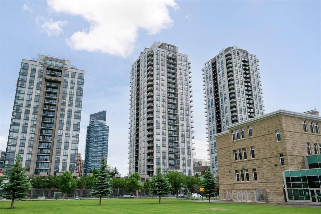 Main Photo: 2204 1118 12 Avenue SW in Calgary: Beltline Apartment for sale : MLS®# A1233842