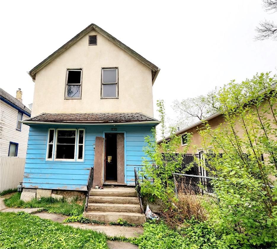 Main Photo: 453 Flora Avenue in Winnipeg: Vacant Land for sale : MLS®# 202313706