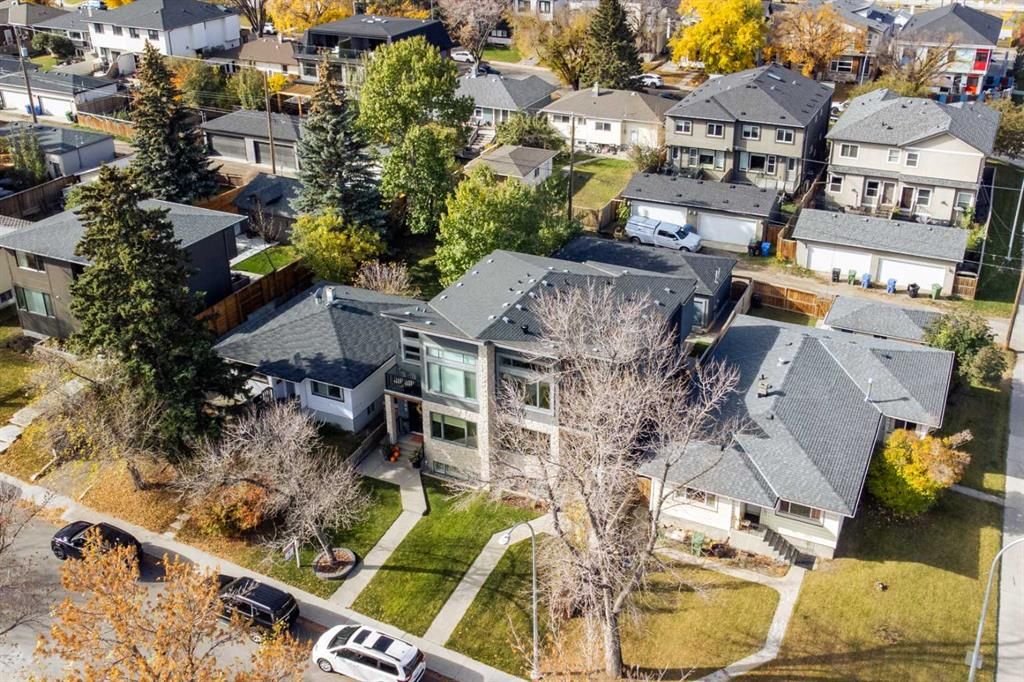 Main Photo: 2807 35 Street SW in Calgary: Killarney/Glengarry Semi Detached (Half Duplex) for sale : MLS®# A2093598