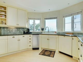 Photo 15: 10 300 Plaskett Pl in Esquimalt: Es Saxe Point Single Family Residence for sale : MLS®# 960535