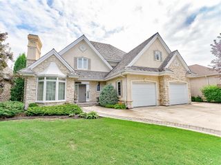 Photo 2: 160 GOLFVIEW Crescent in Steinbach: House for sale : MLS®# 202321435