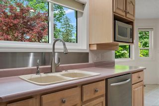 Photo 9: 4565 Pheasantwood Terr in Saanich: SE Broadmead Single Family Residence for sale (Saanich East)  : MLS®# 964131