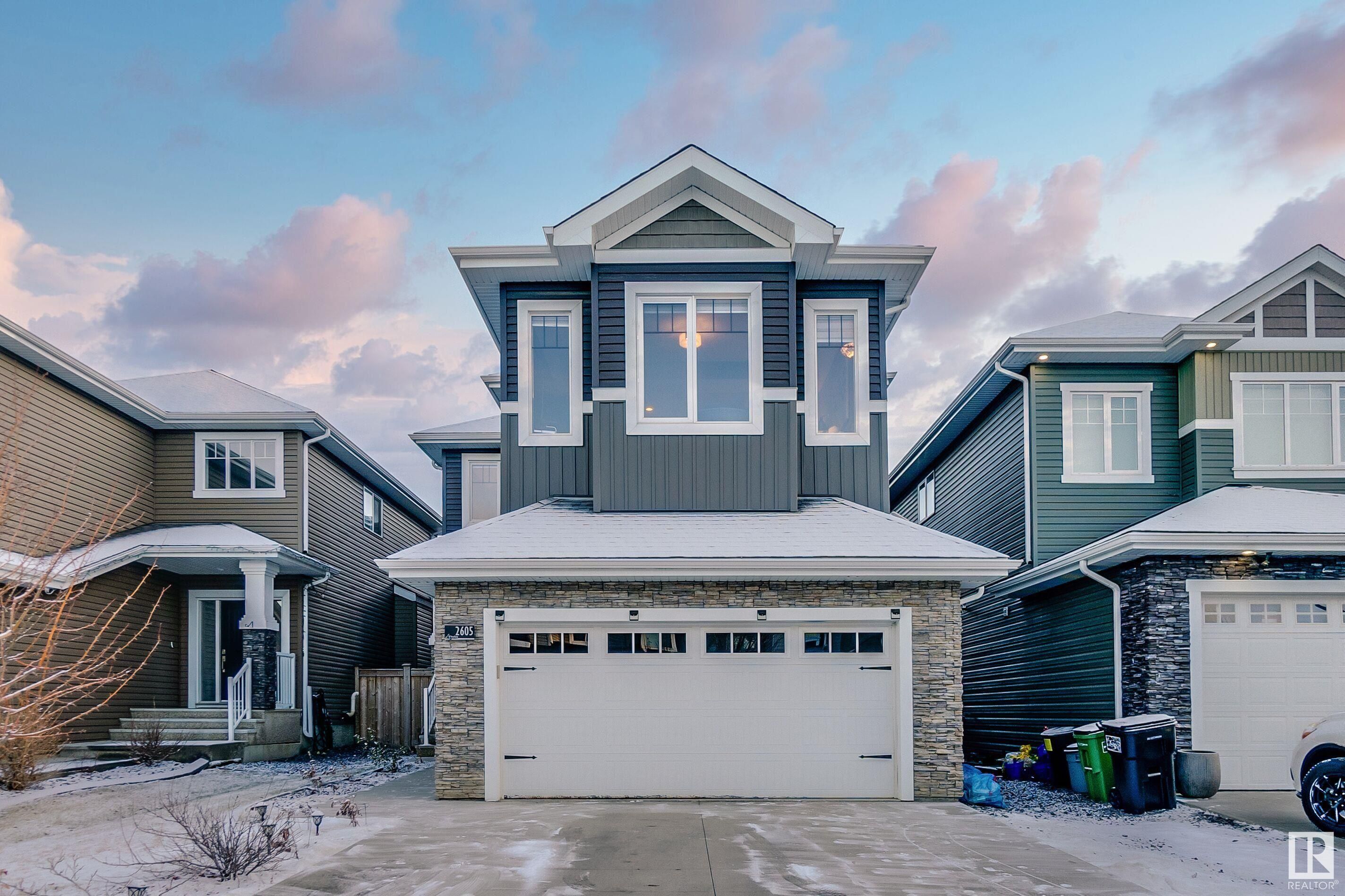 Main Photo: 2605 BLUE JAY Close in Edmonton: Zone 59 House for sale : MLS®# E4369361