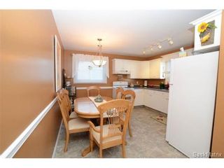 Photo 6: 1056 HOWSON Street in Regina: Mount Royal Single Family Dwelling for sale (Regina Area 02)  : MLS®# 486390