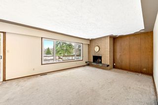 Photo 15: 2727 Conrad Drive NW in Calgary: Charleswood Detached for sale : MLS®# A1209432