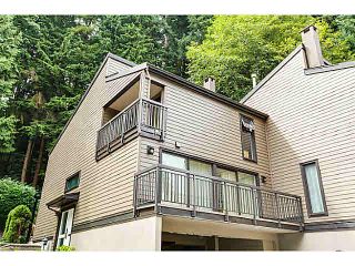 Photo 1: 967 HERITAGE Boulevard in North Vancouver: Seymour NV Townhouse for sale in "HERITAGE IN THE WOODS" : MLS®# V1095018
