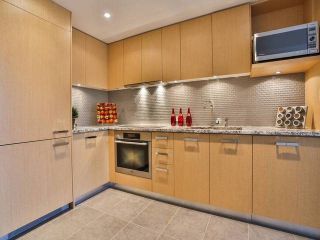 Photo 5: 708 1028 BARCLAY Street in Vancouver: West End VW Condo for sale in "PATINA" (Vancouver West)  : MLS®# V1050638