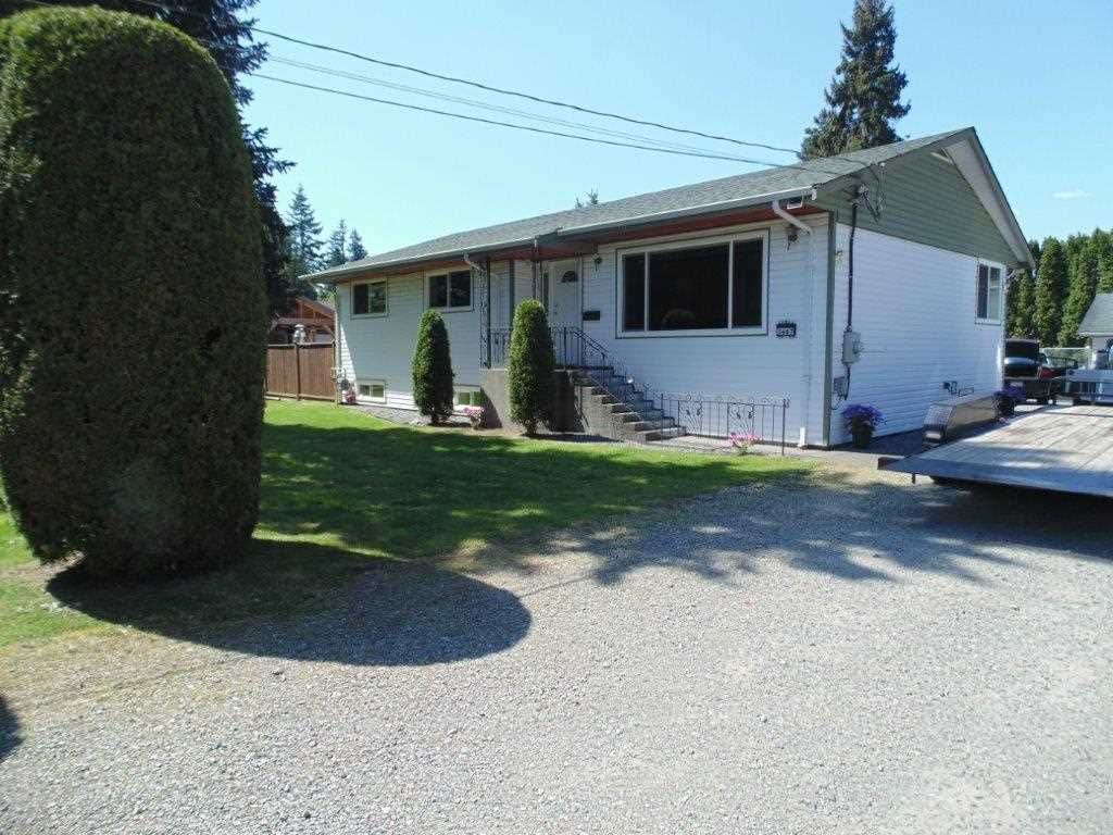 Main Photo: 5687 246 Street in Langley: Salmon River House for sale : MLS®# R2580078