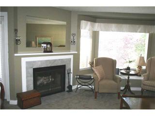 Photo 4: 17 1195 FALCON Drive in Coquitlam: Eagle Ridge CQ Townhouse for sale in "THE COURTYARDS" : MLS®# V1006009