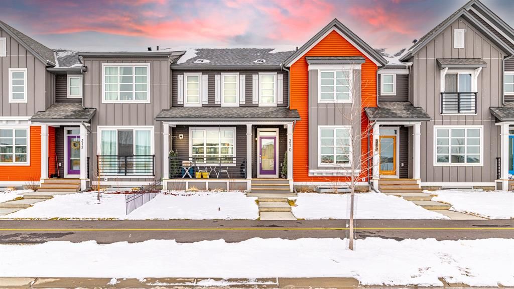 Main Photo: 370 Belmont Avenue SW in Calgary: Belmont Row/Townhouse for sale : MLS®# A1207527