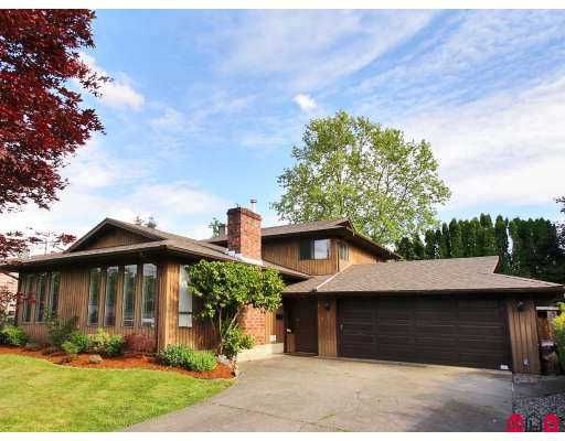 Main Photo: 19860 49TH Avenue in Langley: Langley City House for sale : MLS®# F2715046