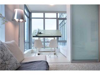 Photo 3: 2307 1028 BARCLAY Street in Vancouver: West End VW Condo for sale (Vancouver West)  : MLS®# V981090