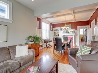 Photo 4: 350 Robertson St in Victoria: Vi Fairfield East House for sale : MLS®# 925097