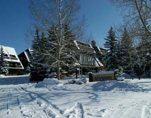 Main Photo:  in CALGARY: Ranchlands Estates Residential Attached for sale (Calgary)  : MLS®# C3204695