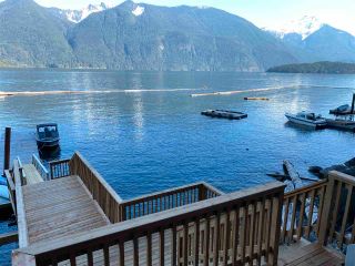Photo 3: D SEAL Bay in Pitt Meadows: North Meadows PI House for sale : MLS®# R2571100