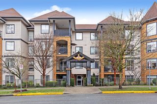 Photo 1: 112 12207 224 Street in Maple Ridge: West Central Condo for sale in "The Evergreen" : MLS®# R2540207