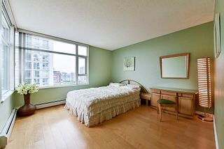 Photo 4: 2001 1199 MARINASIDE CRESCENT in Vancouver: Yaletown Condo for sale (Vancouver West)  : MLS®# R2202807
