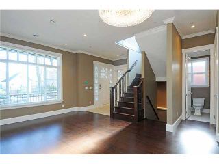 Photo 2: 4467 BLENHEIM Street in Vancouver: Dunbar House for sale (Vancouver West)  : MLS®# V1056589