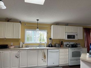 Photo 3: 103 41168 LOUGHEED Highway in Mission: Dewdney Deroche Manufactured Home for sale in "Oasis Estates" : MLS®# R2543776
