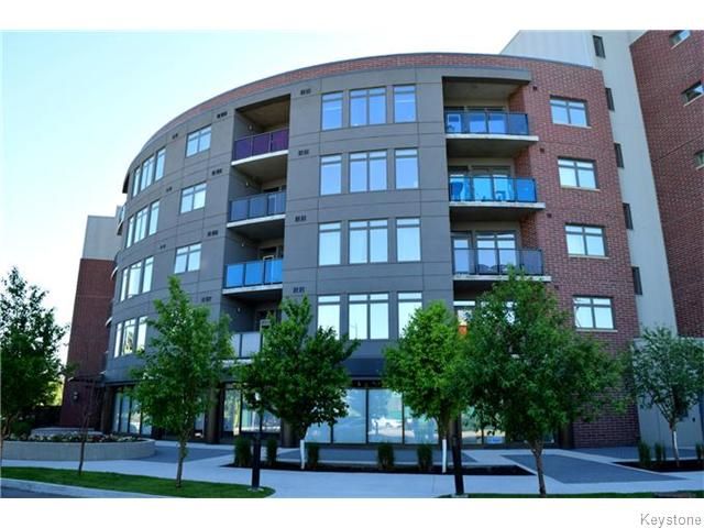 Main Photo: 340 Waterfront Drive in Winnipeg: Central Winnipeg Condominium for sale : MLS®# 1618950