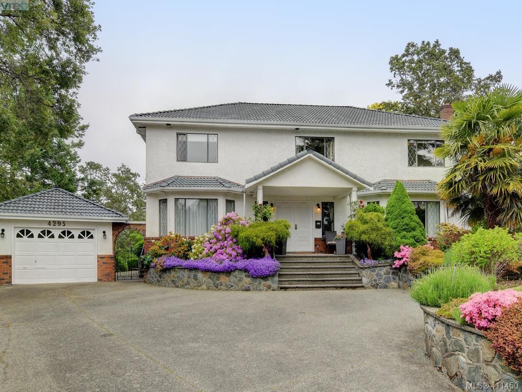 Main Photo: 4295 Oakfield Cres in VICTORIA: SE Lake Hill House for sale (Saanich East)  : MLS®# 815763