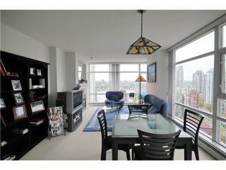 Photo 6: 2706 1199 MARINASIDE Crescent in Vancouver: Yaletown Condo for sale in "AQUARIUS 1" (Vancouver West)  : MLS®# V1064284