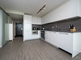 Photo 8: 2901 6658 DOW Avenue in Burnaby: Metrotown Condo for sale (Burnaby South)  : MLS®# R2578964