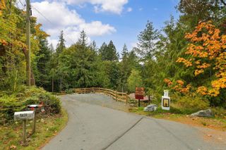 Photo 5: 567 Windthrop Rd in Colwood: Co Latoria House for sale : MLS®# 946371
