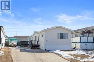Photo 1: 272 Palomino Close in Fort McMurray: House for sale : MLS®# A2117286