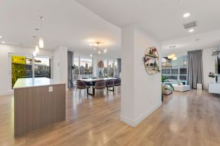 Photo 6: 1801 1788 COLUMBIA Street in Vancouver: False Creek Condo for sale in "Epic At West" (Vancouver West)  : MLS®# R2868573