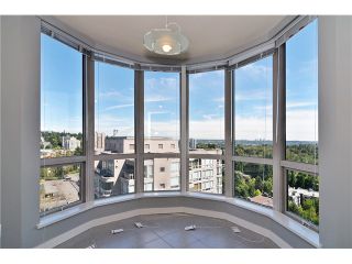 Photo 4: 1702 9603 MANCHESTER Drive in Burnaby: Cariboo Condo for sale in "STRATHMORE TOWERS" (Burnaby North)  : MLS®# V1072426