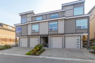 Photo 4: 947 Warbler Close in Langford: La Happy Valley Row/Townhouse for sale : MLS®# 916511