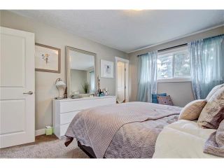 Photo 16: 544 OAKWOOD Place SW in Calgary: Oakridge House for sale : MLS®# C4084139