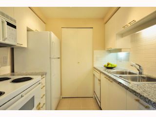 Photo 5: 203 1318 HOMER Street in Vancouver: Downtown VW Condo for sale in "GOVERNOR'S VILLA" (Vancouver West)  : MLS®# V817450